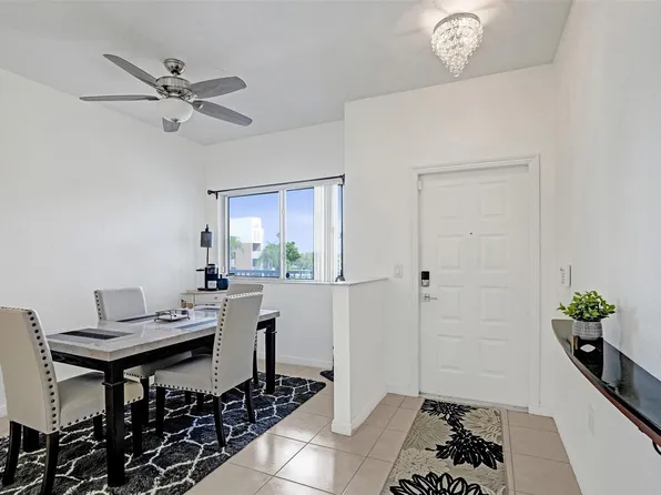 7623 Southampton Terrace #302, Tamarac, FL 33321