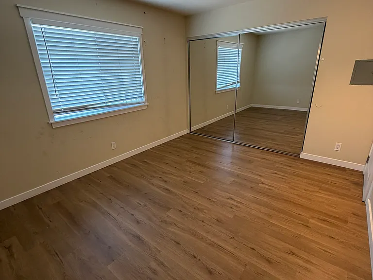 6772 Solita Ave #D — Photo 10