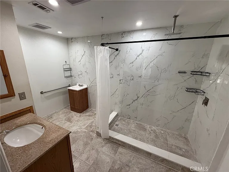 14071 Fenton Ln — Photo 11