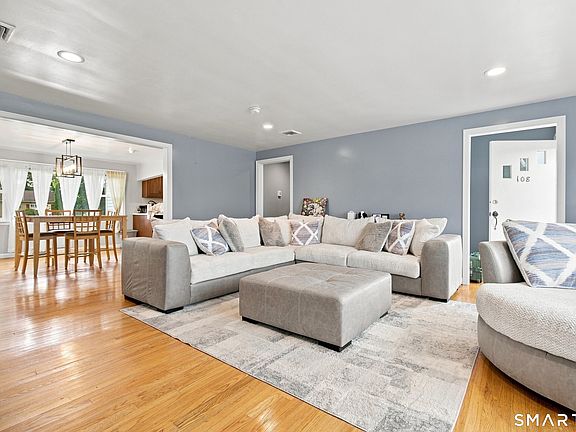 5th image of 108 Pleasant Avenue