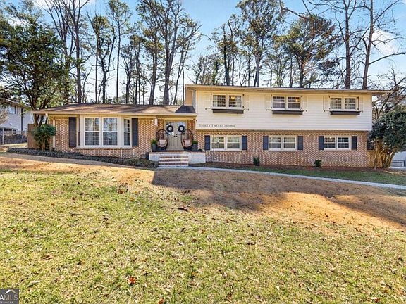 2nd image of 3261 Chase Rd