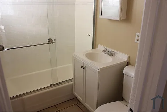2 bed, 800 sqft, $1,995 — Photo 4