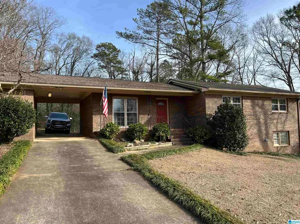 6221 Leslie Dr, Pinson, AL 35126