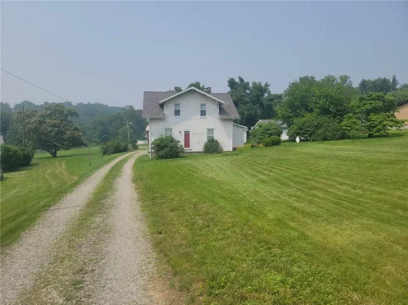 177 Turkeyfoot Rd, Lemont Furnace, PA 15456