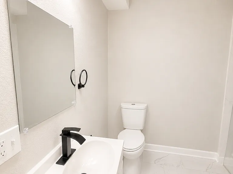 3417 Wabash Ave — Photo 21