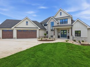 6651 Lucas Sun Pr, Windsor, WI 53598