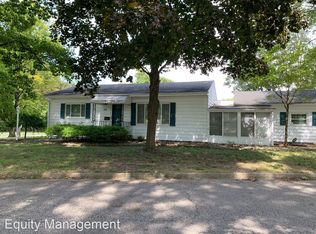 353 Forest Hill Dr, Youngstown, OH