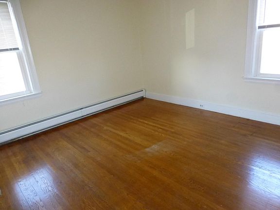 4th image of 217 Fountain St APT 17