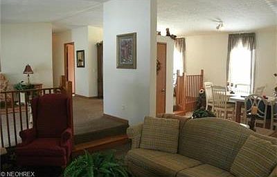 5th image of 53 Manor Dr