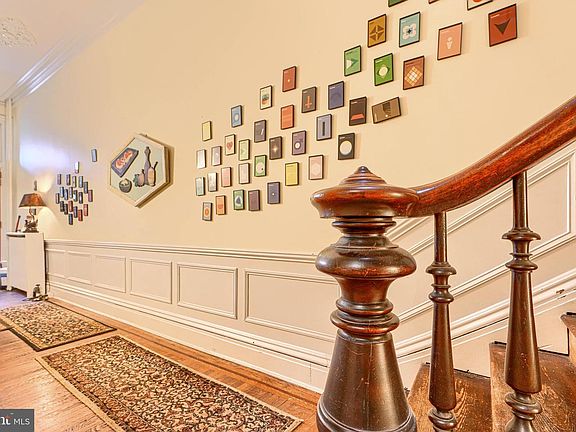 3rd image of 1418 Park Ave