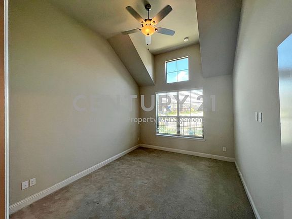 4th image of 2745 Garden Gate Ln #13