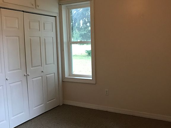 5th image of 841 Thayer Ave