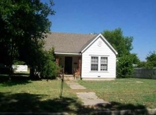 410 S Lindsay St, Gainesville, TX 76240