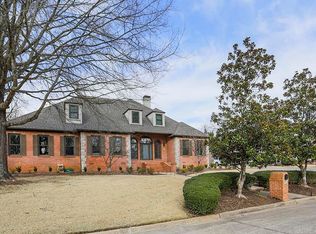 33 Bretagne Cir, Little Rock, AR 72223