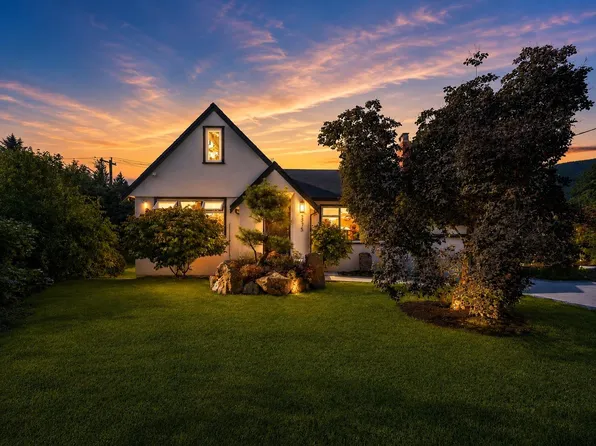 3975 Highland Blvd, North Vancouver, BC V7R 2Y7