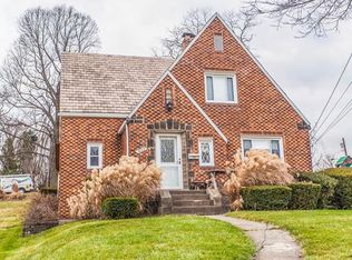 823 Agnew Rd, Pittsburgh, PA 15227
