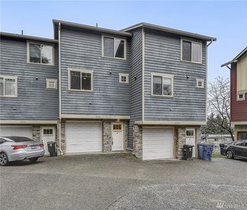 10700B 24th Ave NE, Seattle, WA, 98125