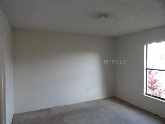 5th image of 7518 University Garden Dr