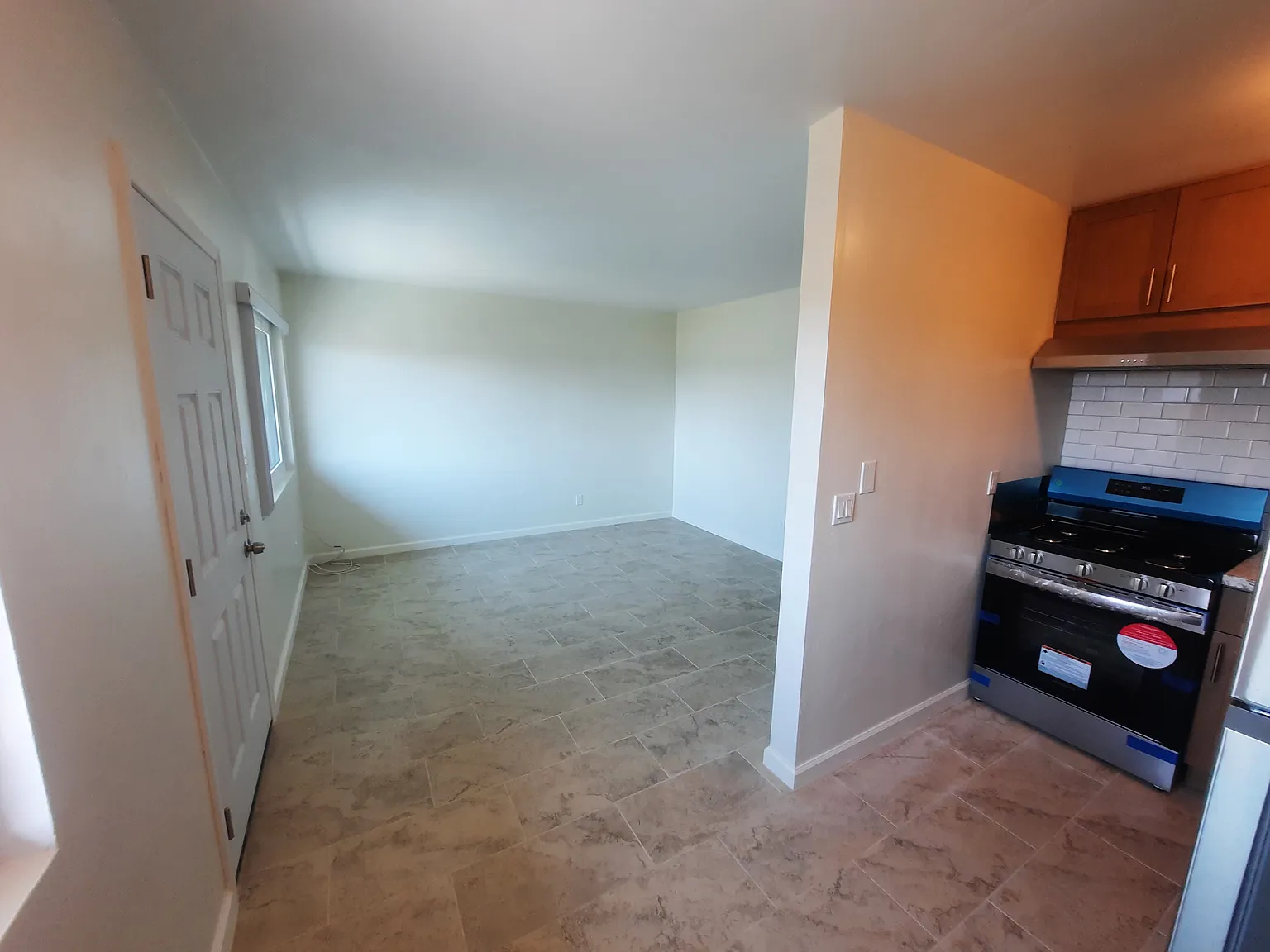 1 bed, 485 sqft, $1,860 — Photo 2