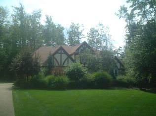 10444 Pinecrest Rd, Painesville, OH 44077