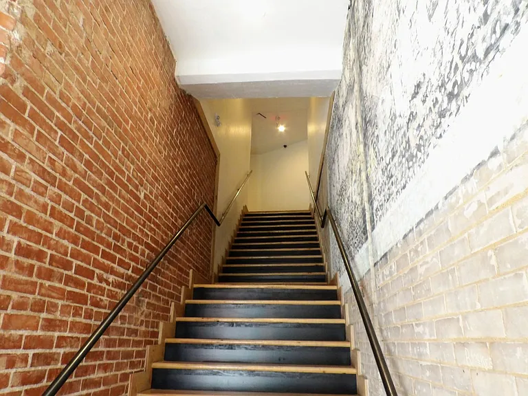801 N Piedras St — Photo 9