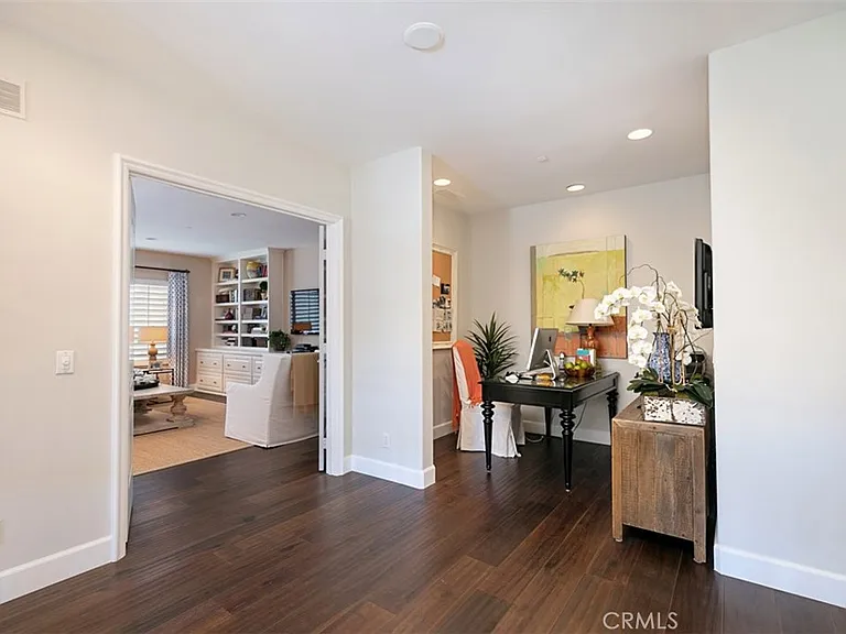 27 Via Monarca St — Photo 30