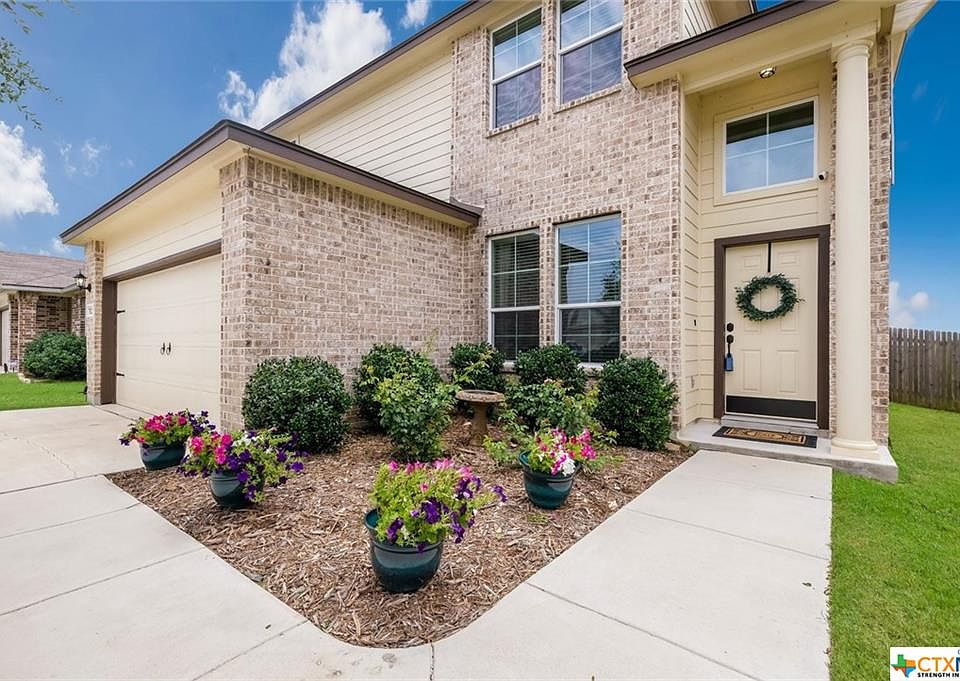 1st image of 782 Wolfeton Way