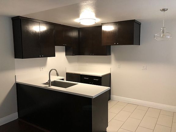 5th image of 1016 N Bonnie Brae St APT 8