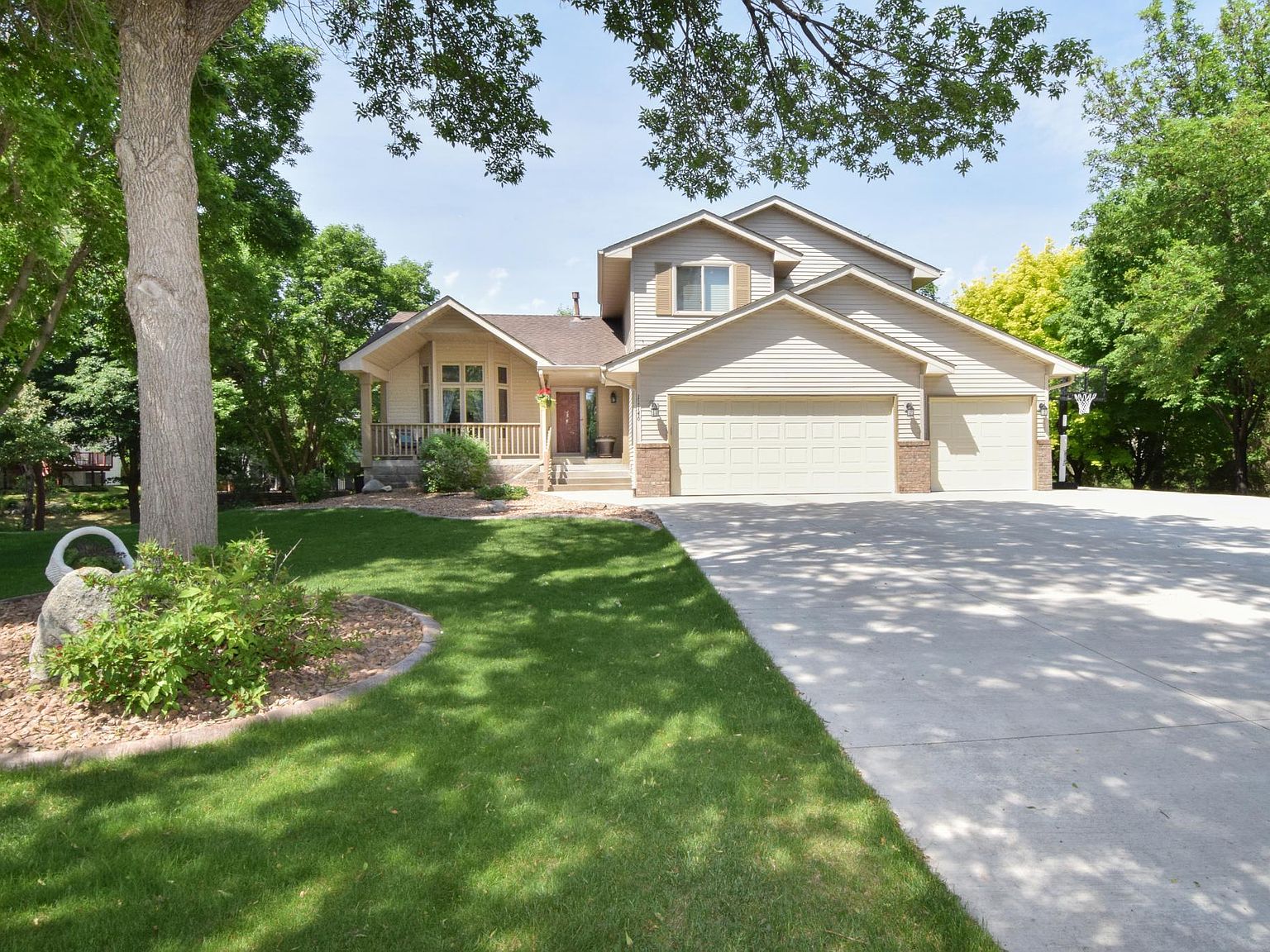 11146 Hillsboro Ct, Champlin, MN 55316 Zillow