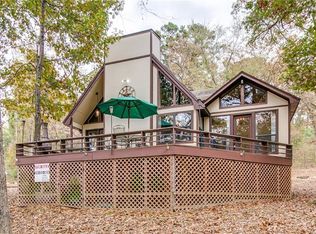 105 E Barker Creek Dr, Scroggins, TX 75480