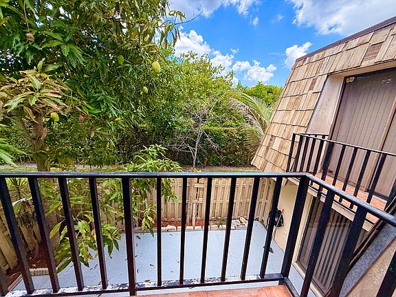 5th image of 1684 Forest Lakes Circle #A