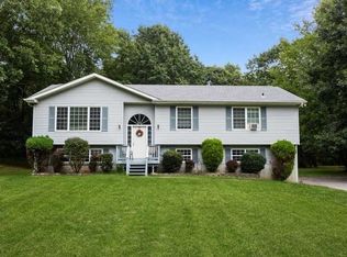 33 Helin Rd, Hopewell Junction, NY 12533
