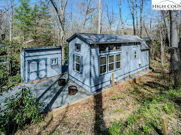 793 Highland Hills Road, Newland, NC 28657