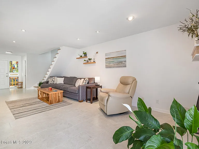 116 Skyline Cir — Photo 6