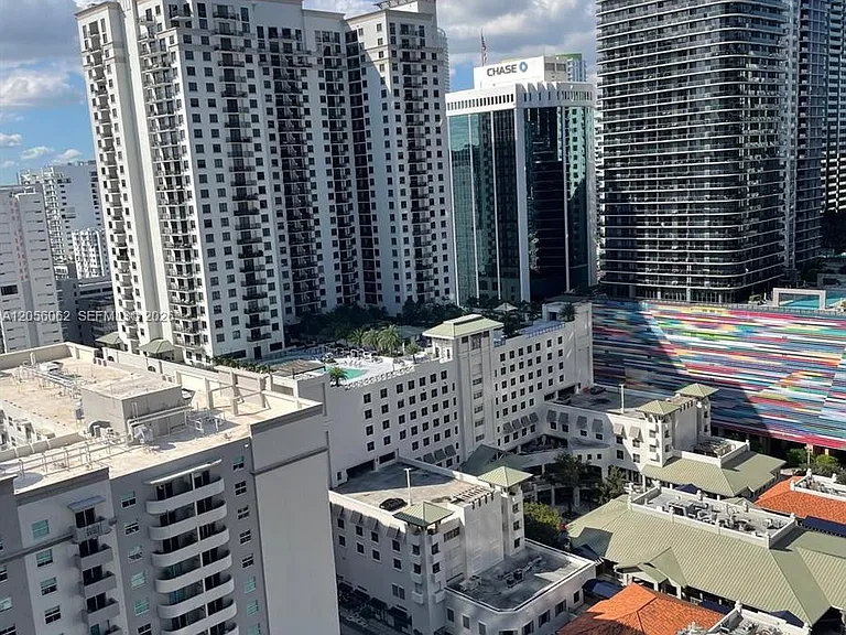 1000 Brickell Plz #2404 — Photo 5