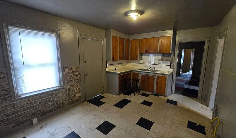 626 Jay St #1 — Photo 5