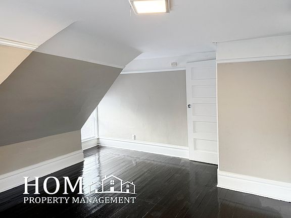 4th image of 110 Bradley St