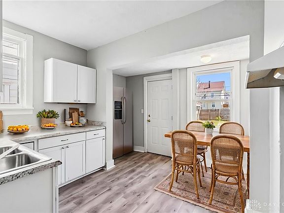 3rd image of 136 Edgar Ave