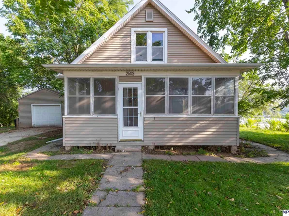 2502 Washington St, Omaha, NE 68107