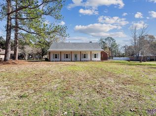 7516 Prairie Dr, Greenwell Springs, LA 70739