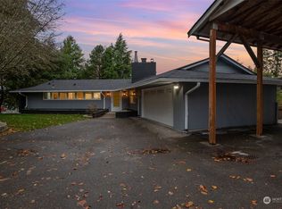9101 31st St W, University Place, WA 98466