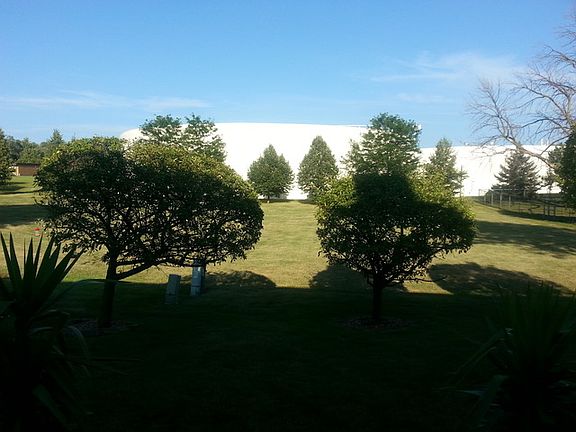 4th image of 16639 Fairfax Ct