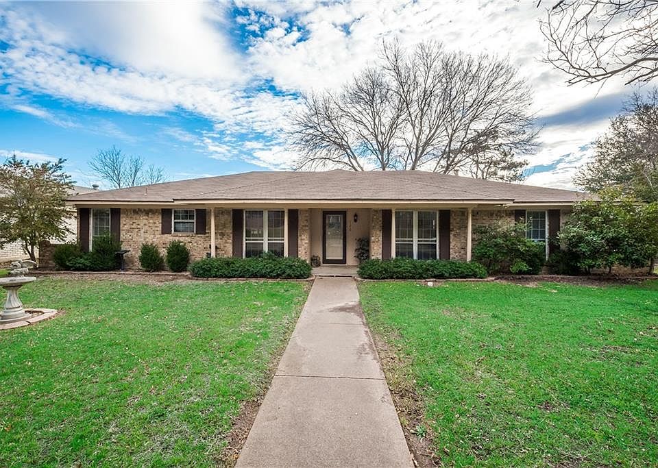 1st image of 120 Faircrest Dr
