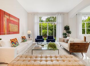 1604 Victoria Pointe Ln, Weston, FL 33327