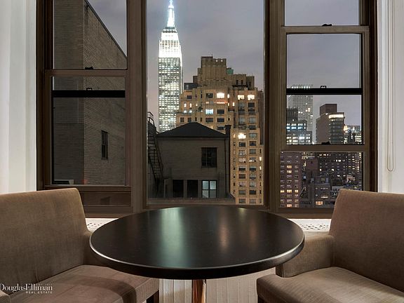 2nd image of 7 Park Ave APT 19D