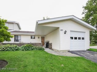 1123 Woonsocket Ct, Schaumburg, IL 60193