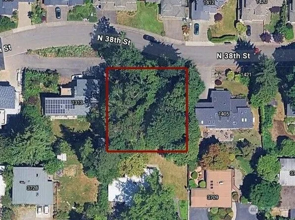 1403 N 38th Street, Renton, WA 98056