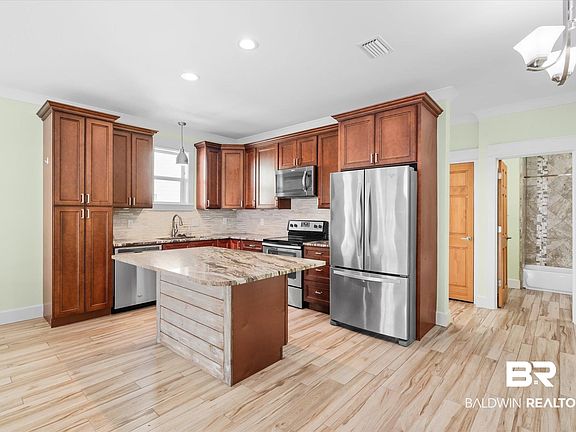 4th image of 524 Lemoyne Dr #7