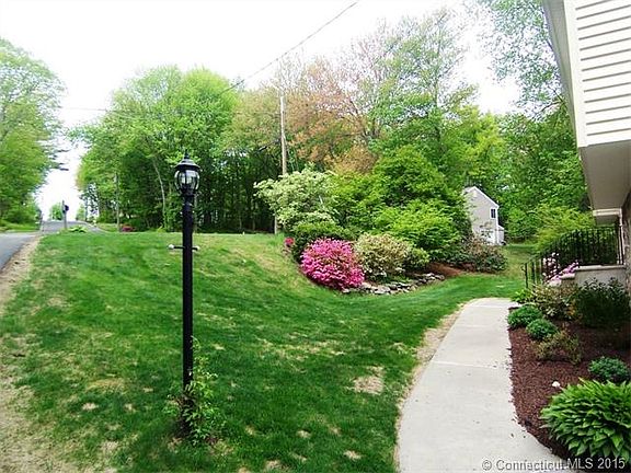 4th image of 63 Highland Dr