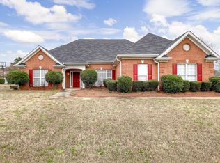 111 Shadow Lake Dr, Conyers, GA